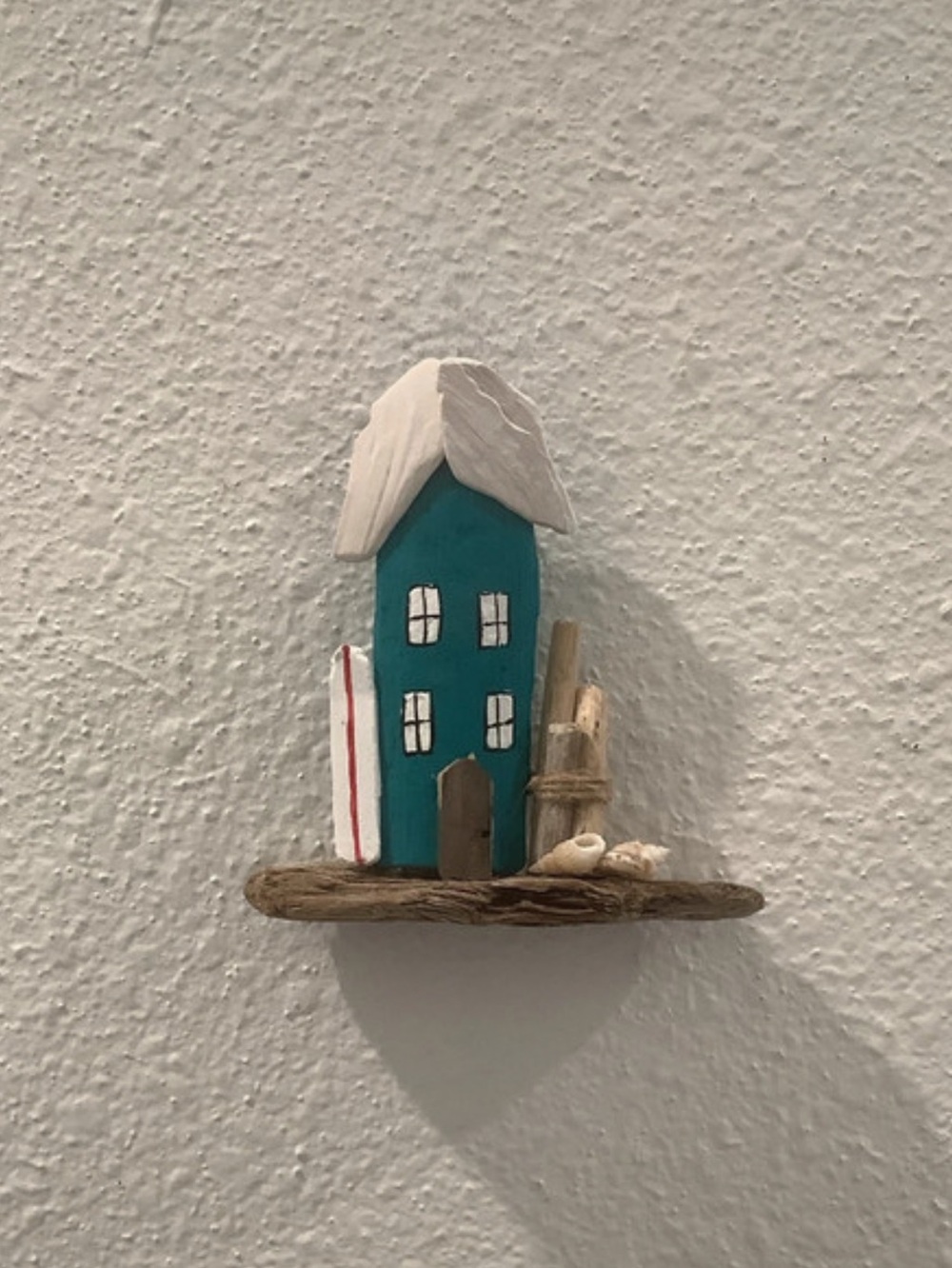 Driftwood Beach House With Seashell Roof, Beach House Coastal Decor